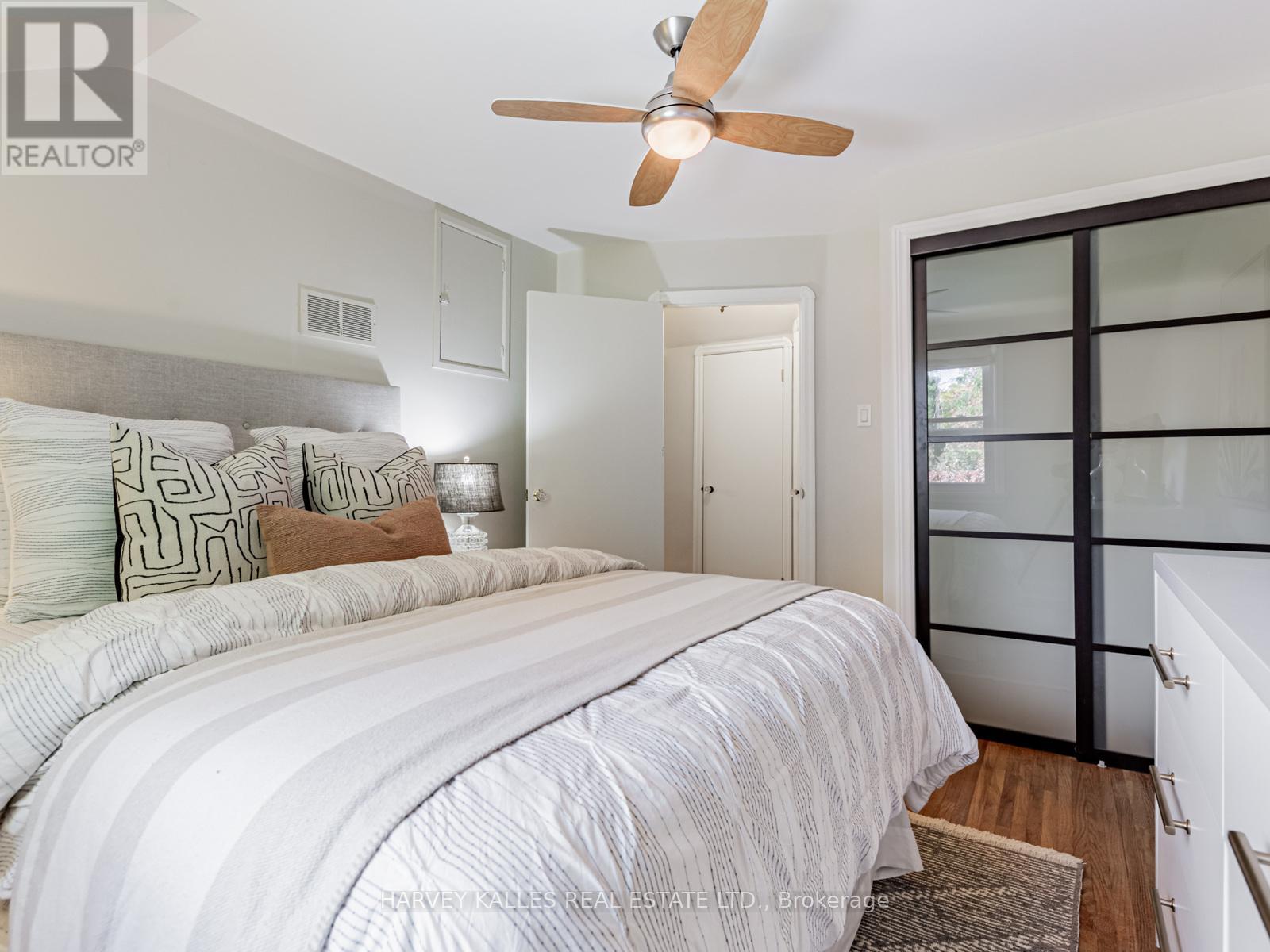 1a Thirty-Seventh Street, Toronto, Ontario  M8W 3L5 - Photo 28 - W12474246