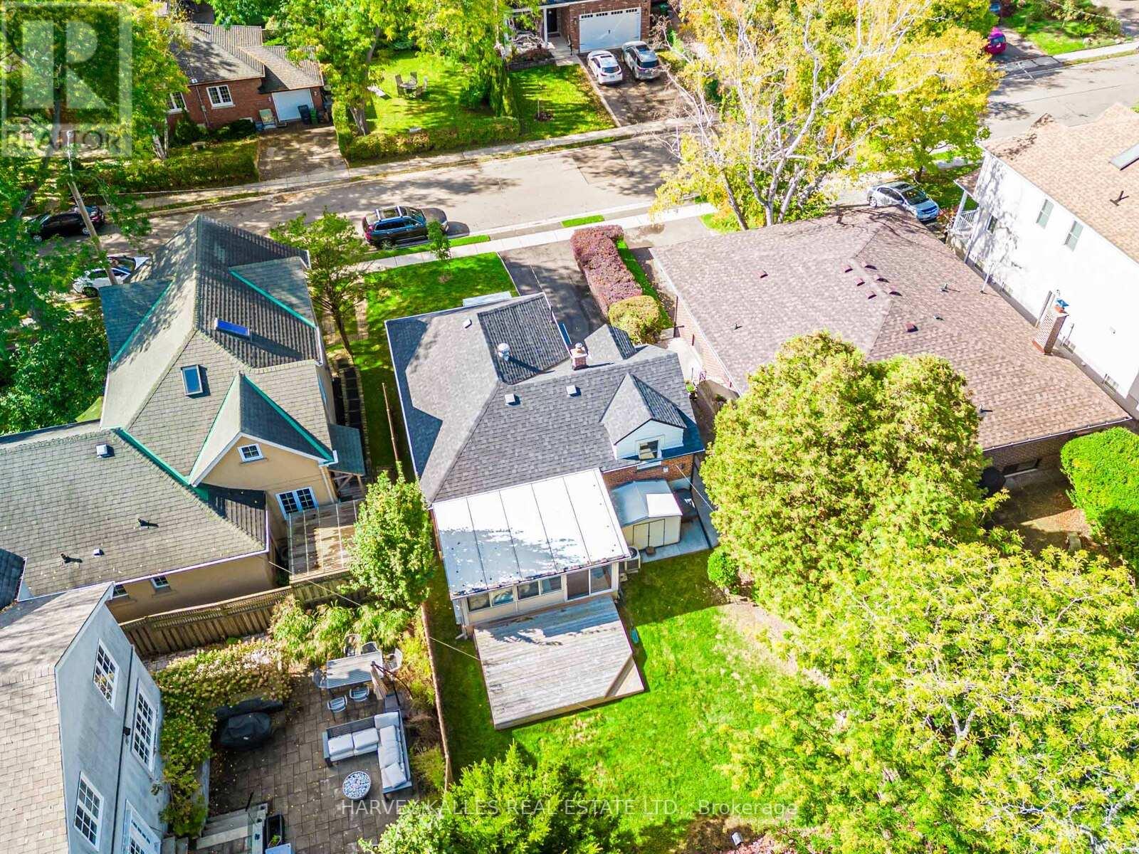 1a Thirty-Seventh Street, Toronto, Ontario  M8W 3L5 - Photo 38 - W12474246