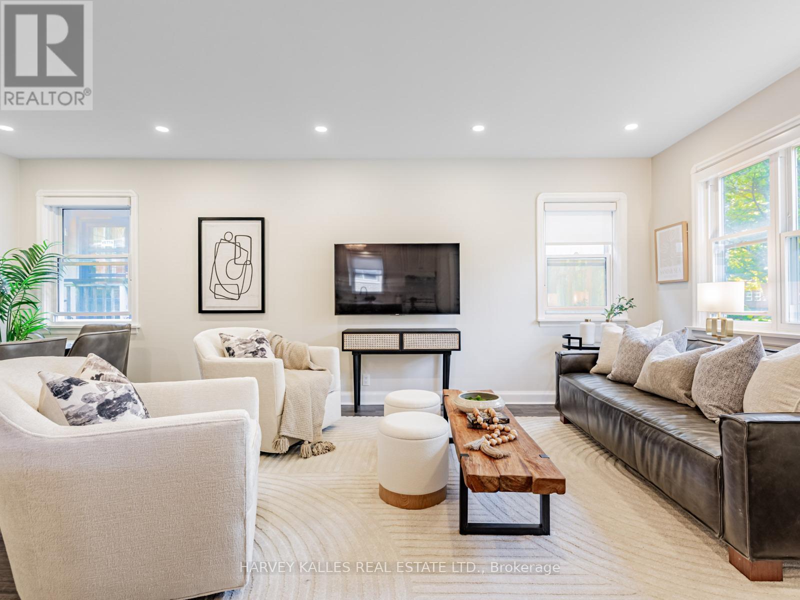 1a Thirty-Seventh Street, Toronto, Ontario  M8W 3L5 - Photo 5 - W12474246
