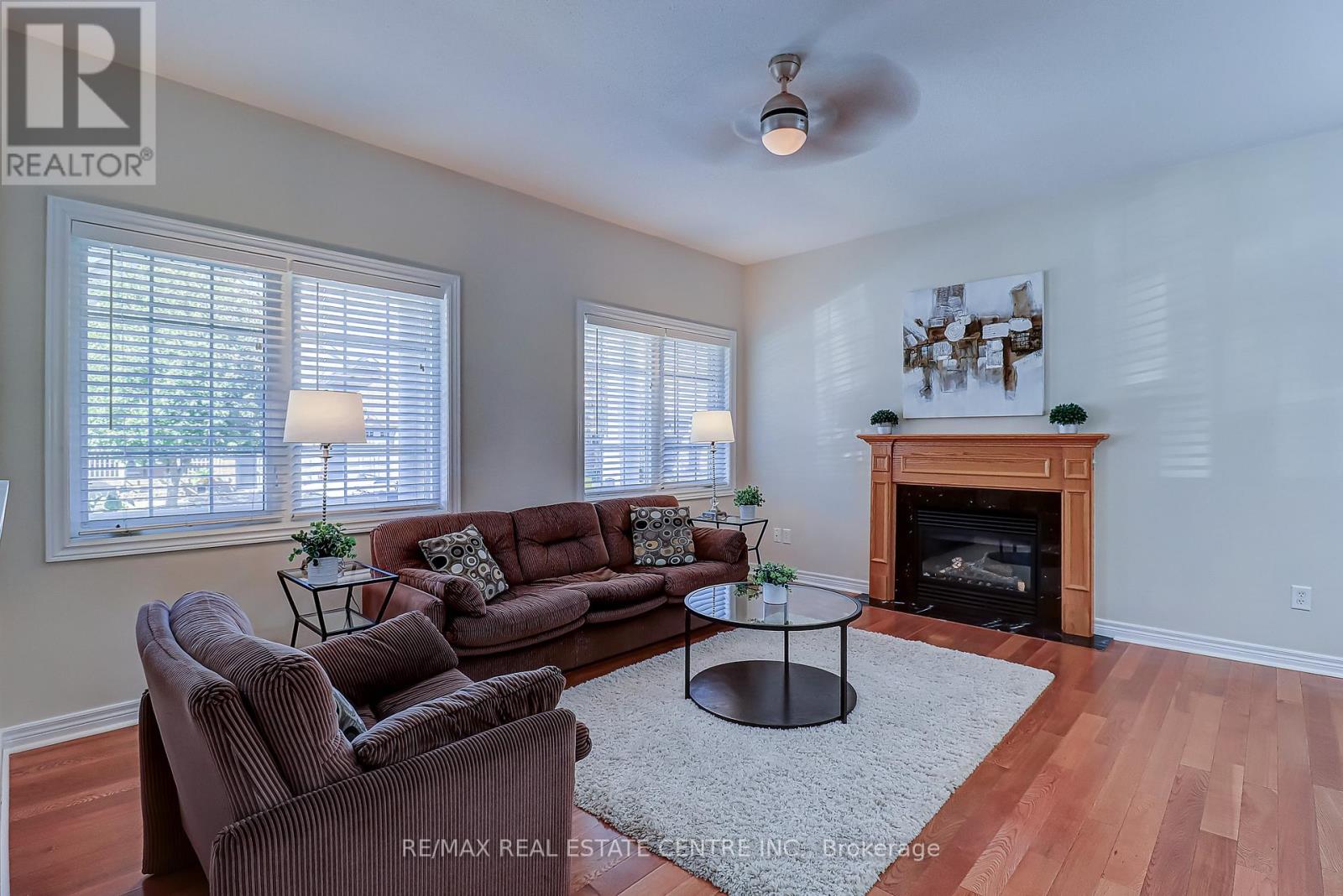33 Calliandra Trail, Brampton, Ontario  L6R 0S3 - Photo 12 - W12474282