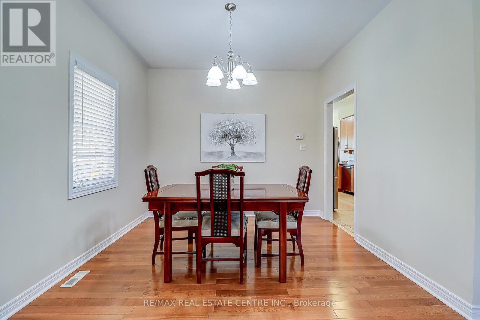 33 Calliandra Trail, Brampton, Ontario  L6R 0S3 - Photo 15 - W12474282