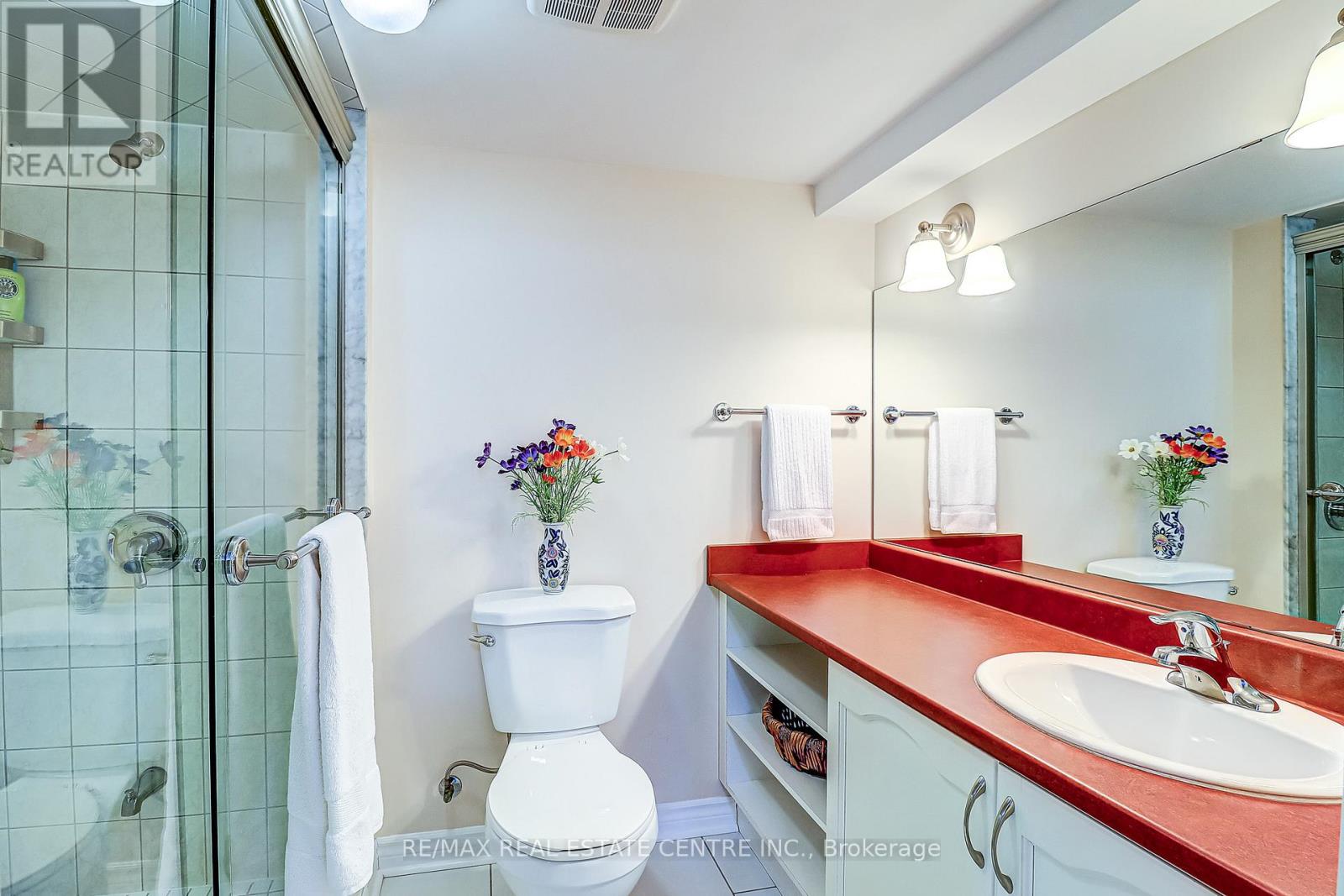 33 Calliandra Trail, Brampton, Ontario  L6R 0S3 - Photo 32 - W12474282
