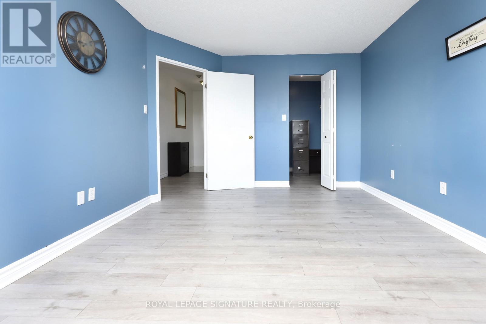 708 - 350 Webb Drive, Mississauga, Ontario  L5B 3W4 - Photo 12 - W12474295
