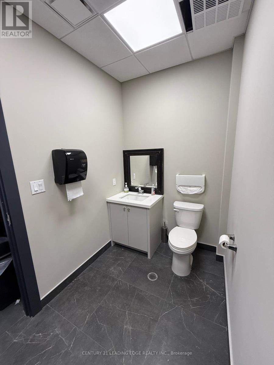 Unit #1 - 2499 Rutherford Road, Vaughan, Ontario  L4K 0B2 - Photo 13 - N12467961