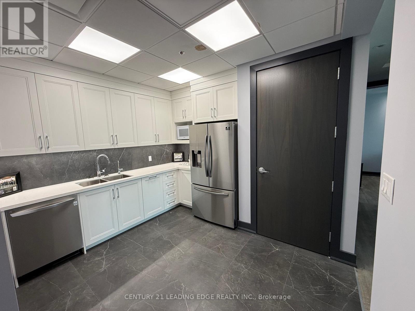 Unit #1 - 2499 Rutherford Road, Vaughan, Ontario  L4K 0B2 - Photo 10 - N12467961