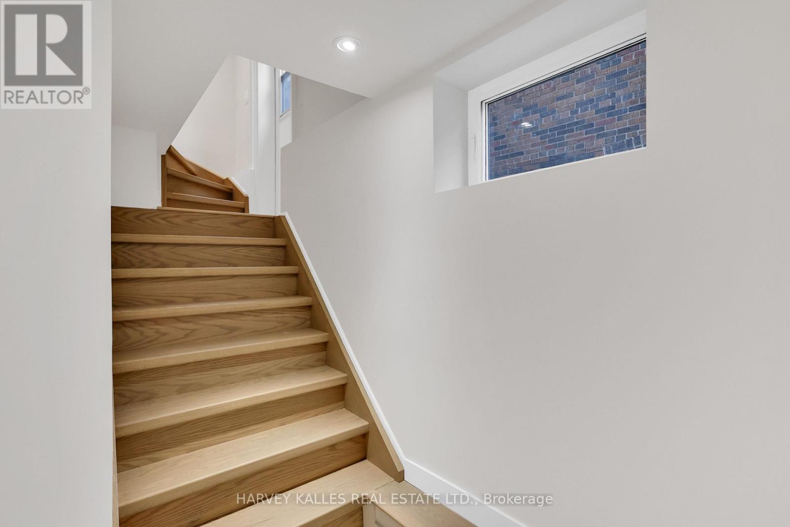 251 Wanless Avenue, Toronto, Ontario  M4N 1W5 - Photo 28 - C12472533