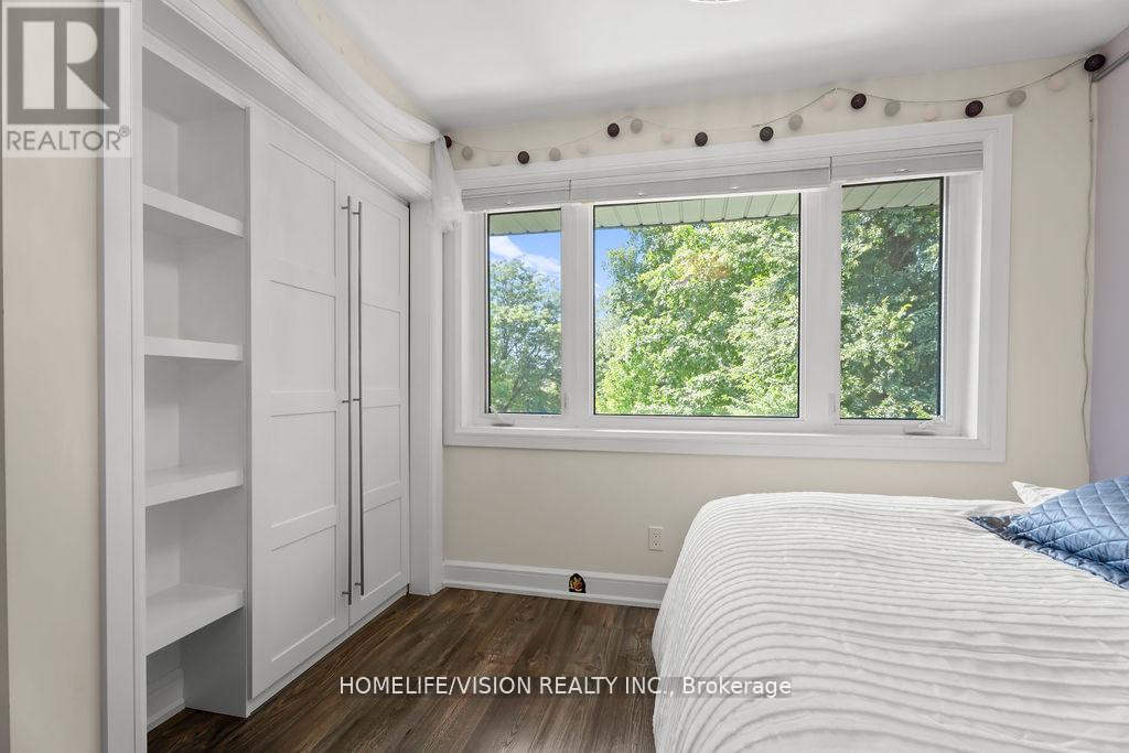 10 Majestic Court, Toronto, Ontario  M6B 3K3 - Photo 23 - W12473755