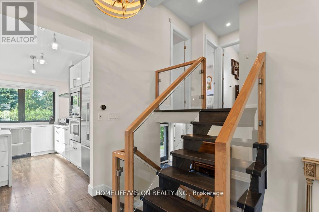 10 Majestic Court, Toronto, Ontario  M6B 3K3 - Photo 8 - W12473755
