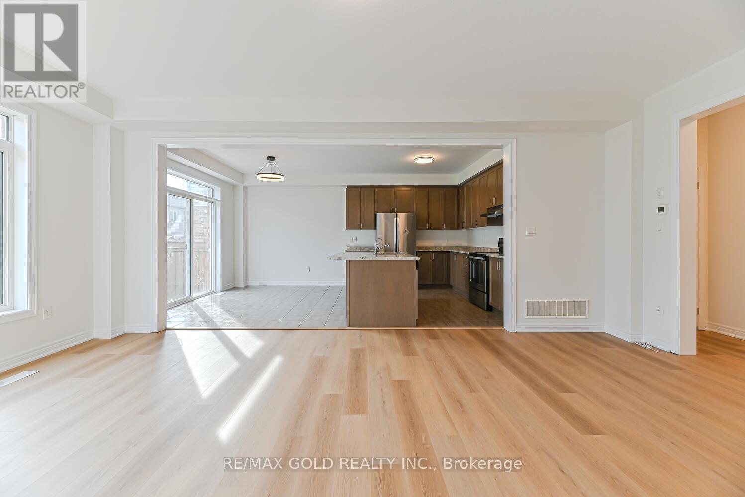 20 Mullholland Avenue, Cambridge, Ontario  N3H 0C3 - Photo 12 - X12467369