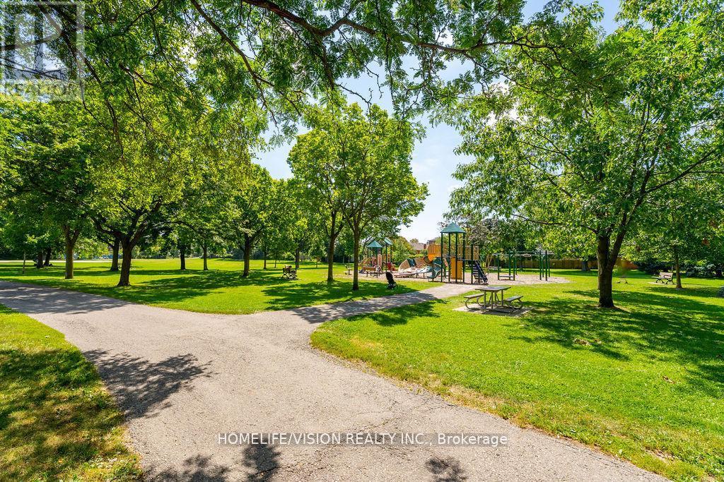 10 Majestic Court, Toronto, Ontario  M6B 3K3 - Photo 42 - W12473755