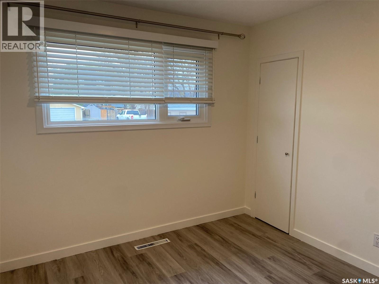 2531 Broder Street, Regina, Saskatchewan  S4N 3T4 - Photo 10 - SK021400