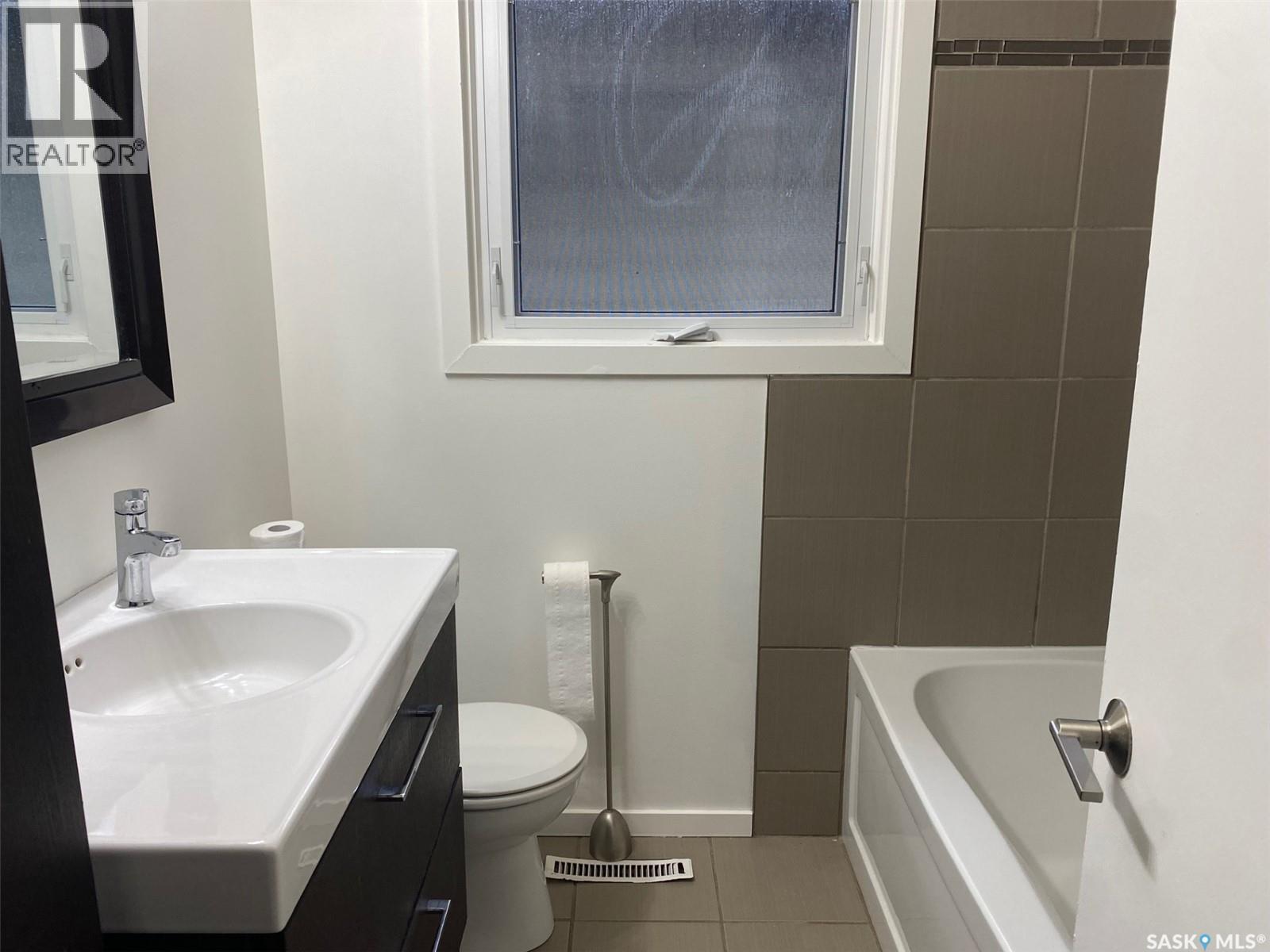 2531 Broder Street, Regina, Saskatchewan  S4N 3T4 - Photo 11 - SK021400