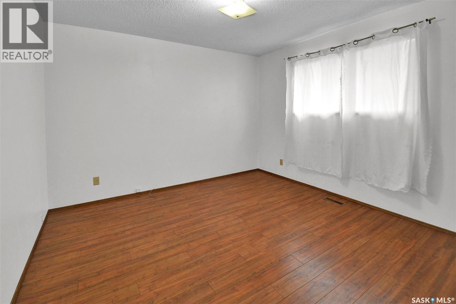 207-209 S Avenue N, Saskatoon, Saskatchewan  S7L 2Z7 - Photo 17 - SK021394
