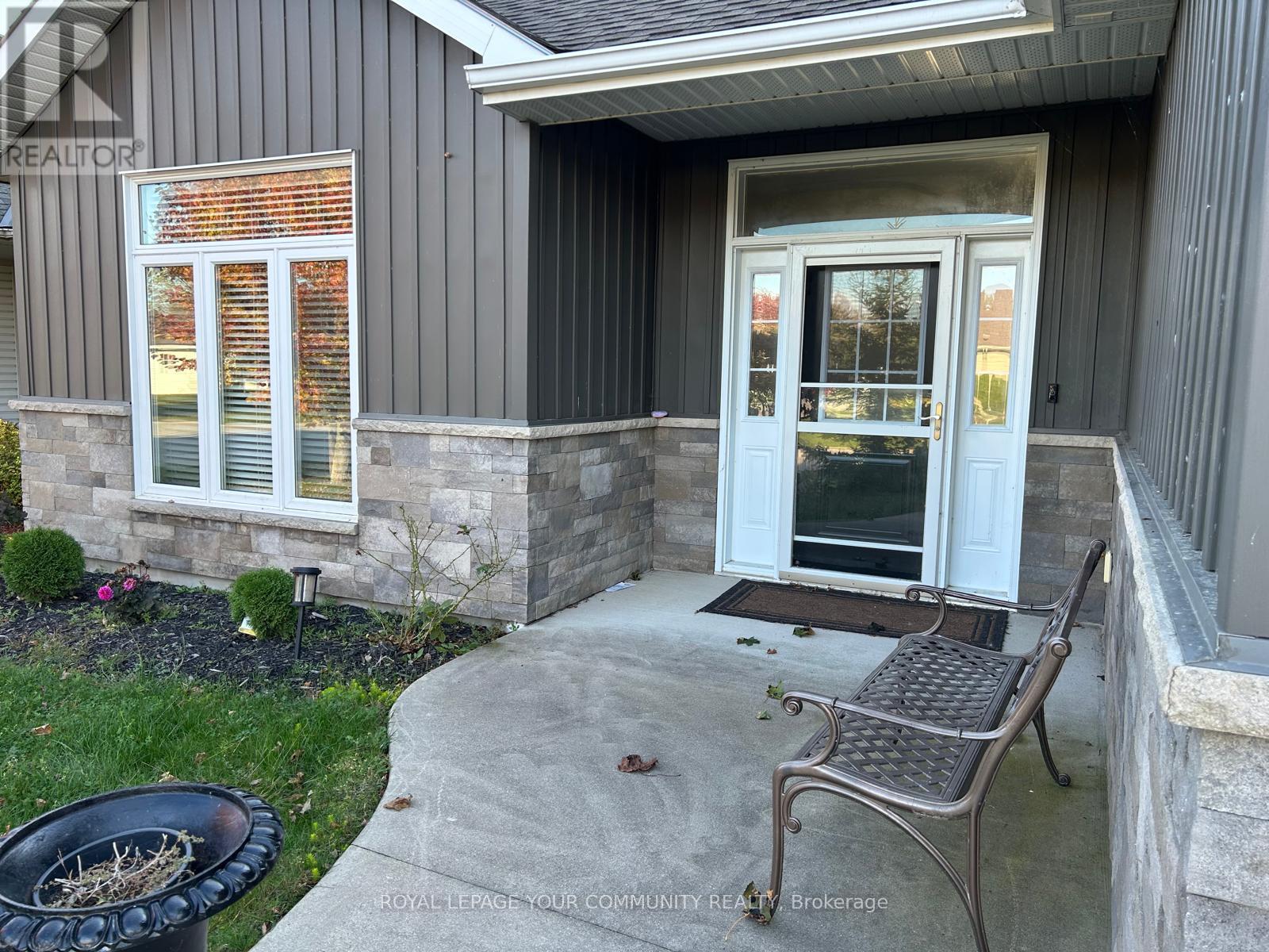 541 Stornoway, Huron-Kinloss, Ontario  N2Z 0A4 - Photo 42 - X12474047