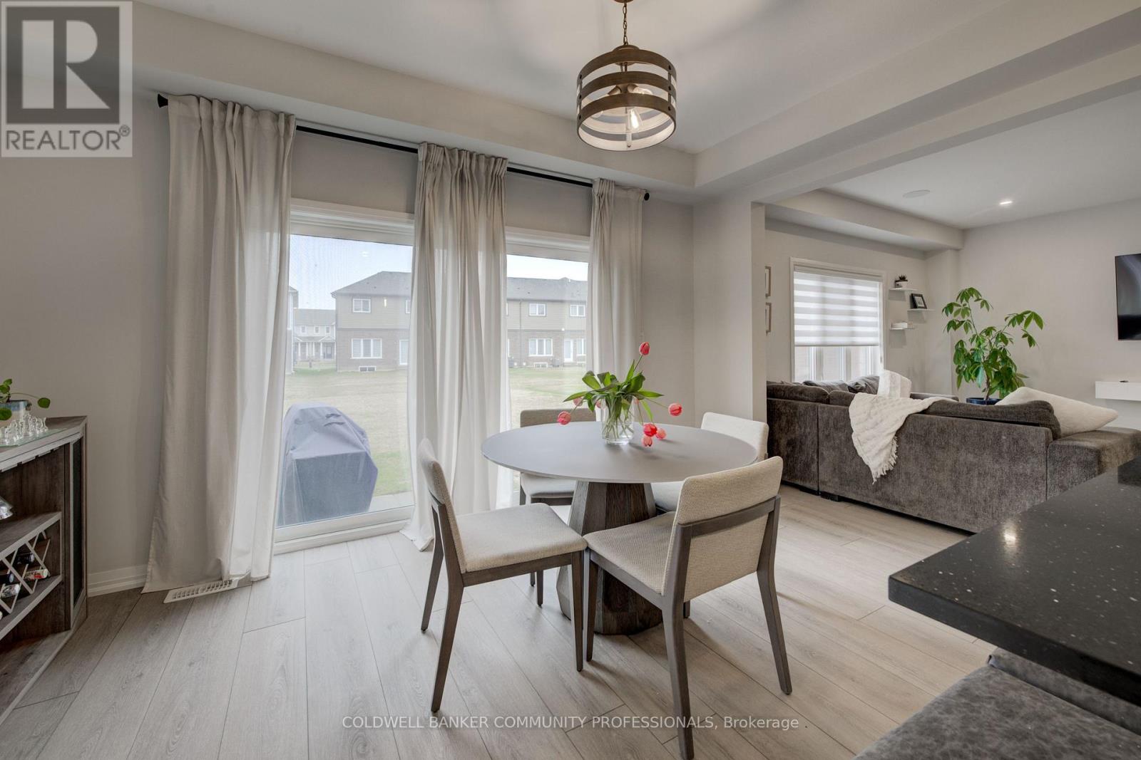 36 Alicia Crescent, Thorold, Ontario  L3C 7M5 - Photo 25 - X12474148