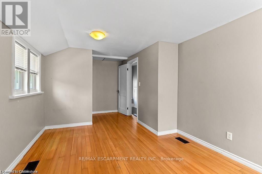 119 7th Street, Hanover, Ontario  N4N 1G3 - Photo 22 - X12474209