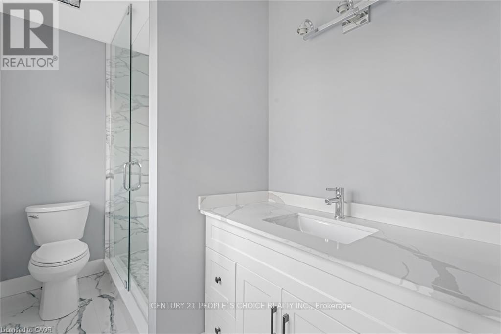 (Upper) - 84 Beland Avenue, Hamilton, Ontario  L8H 6C1 - Photo 15 - X12474228