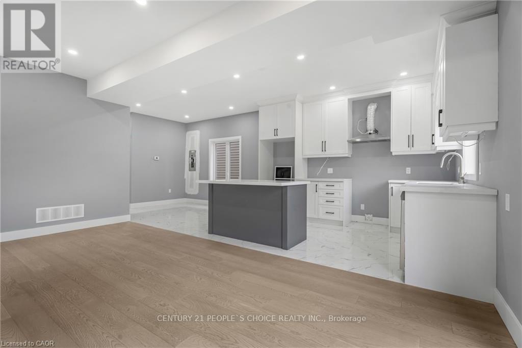 (Upper) - 84 Beland Avenue, Hamilton, Ontario  L8H 6C1 - Photo 27 - X12474228