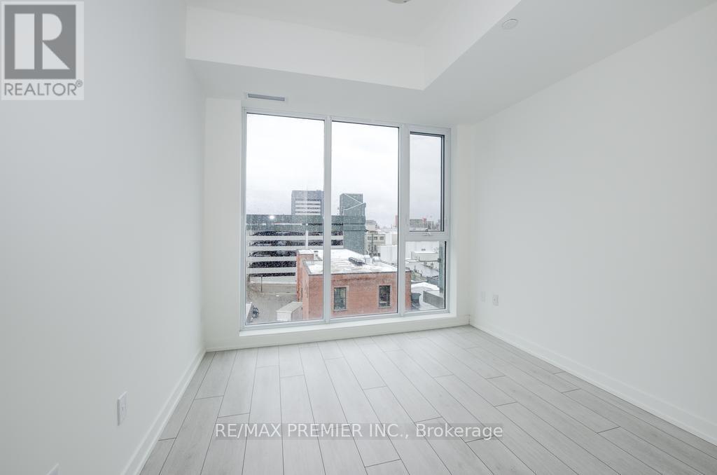 408 - 55 Duke Street, Kitchener, Ontario  M2H 0C9 - Photo 12 - X12474258