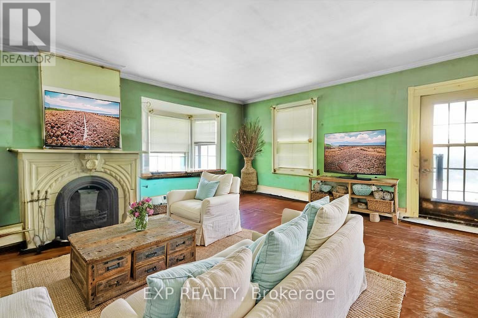 36 Elgin Street, Woolwich, Ontario  N3B 1Y3 - Photo 4 - X12474308