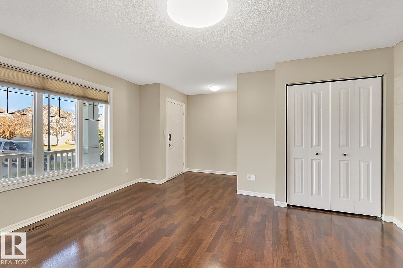21355 91 Av Nw, Edmonton, Alberta  T5T 6Y9 - Photo 2 - E4462956