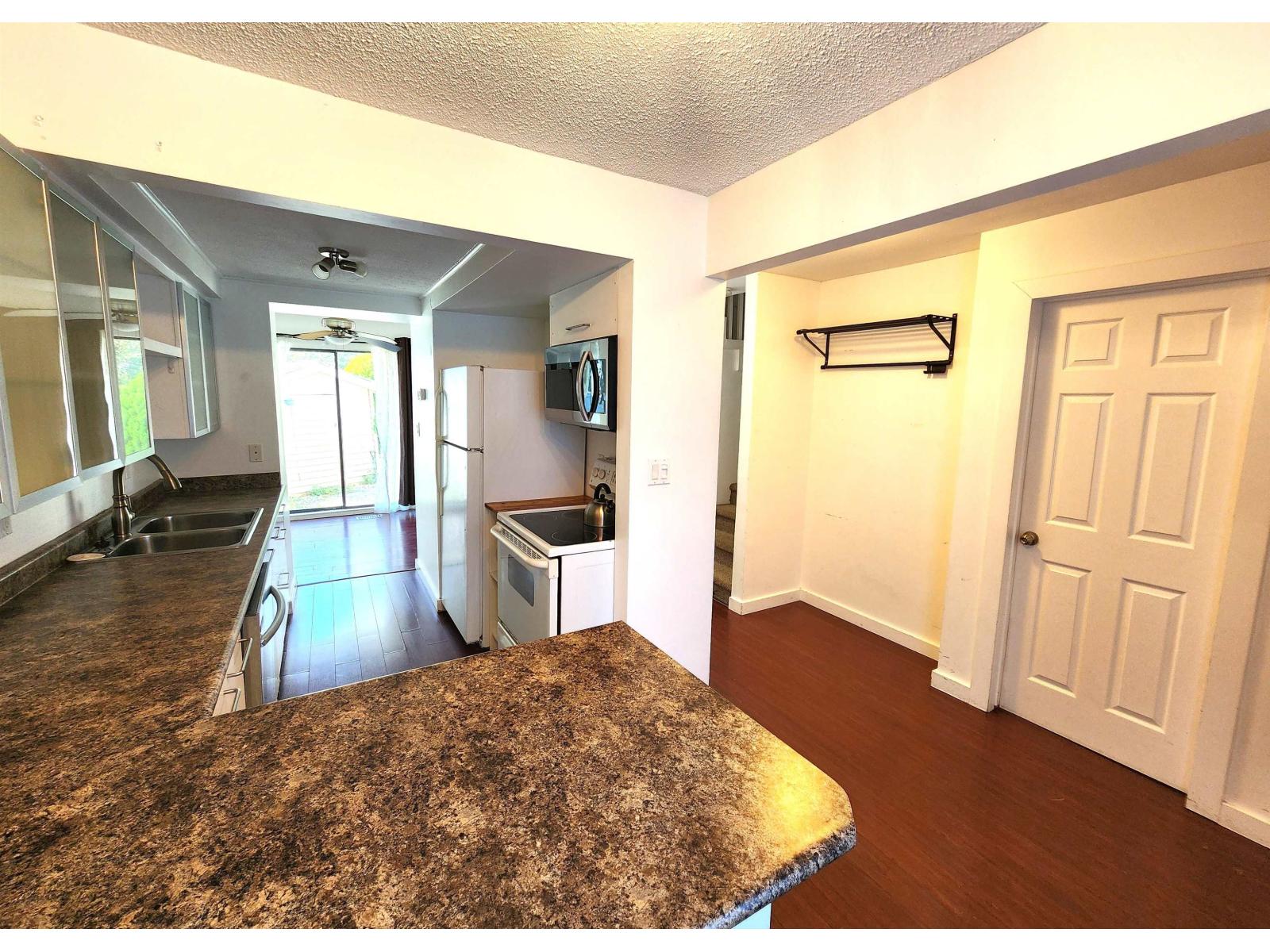 26888 32 Avenue, Langley, British Columbia  V4W 3L5 - Photo 5 - R3055678