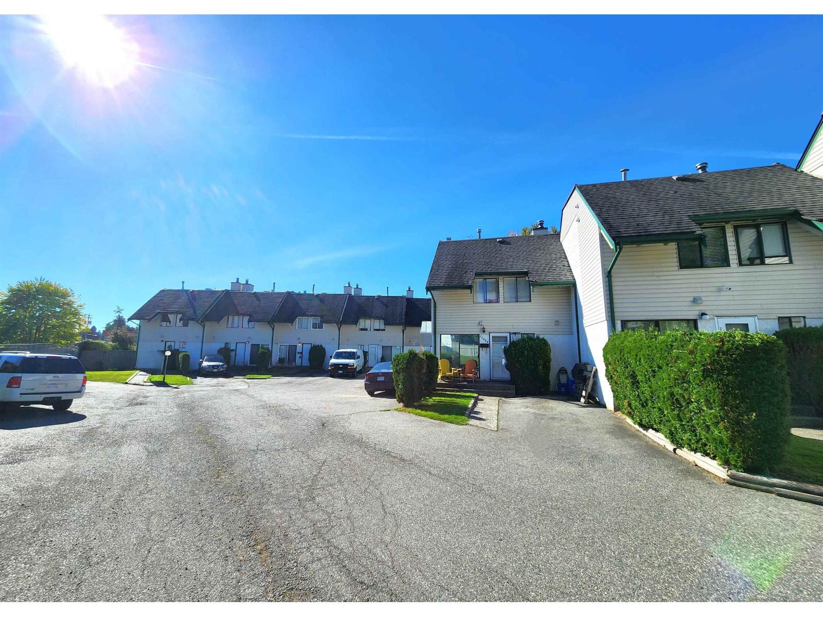 26888 32 Avenue, Langley, British Columbia  V4W 3L5 - Photo 1 - R3055678