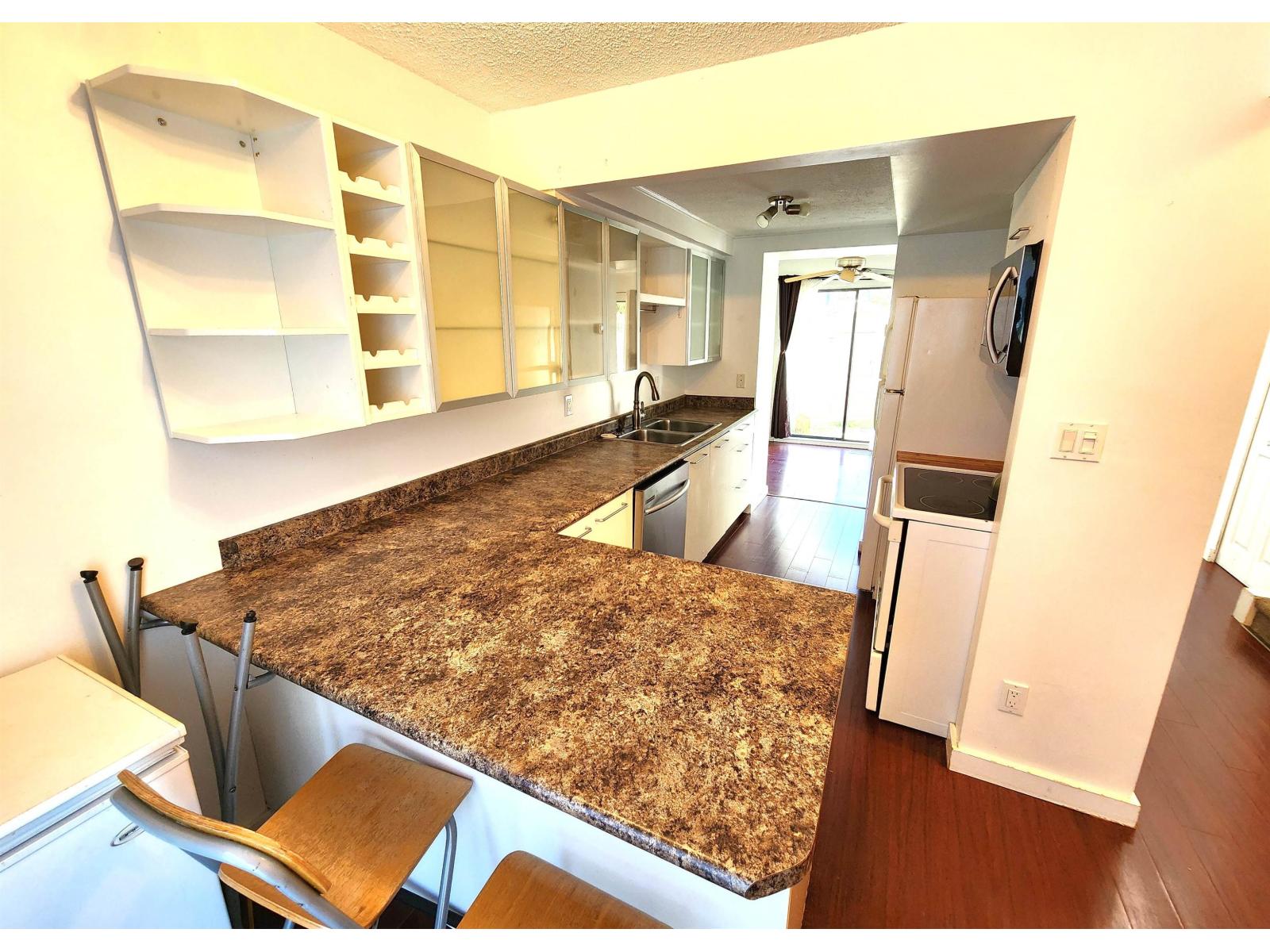 26888 32 Avenue, Langley, British Columbia  V4W 3L5 - Photo 4 - R3055678