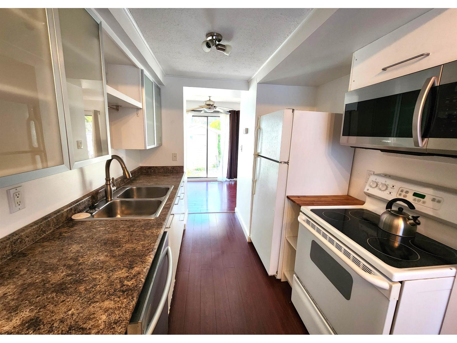 26888 32 Avenue, Langley, British Columbia  V4W 3L5 - Photo 9 - R3055678