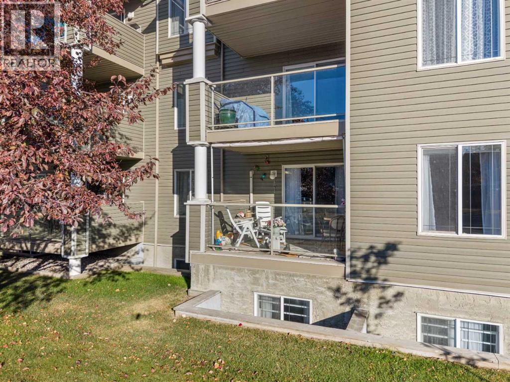 1208 Millrise Point Sw, Calgary, Alberta  T2Y 3W4 - Photo 4 - A2264267