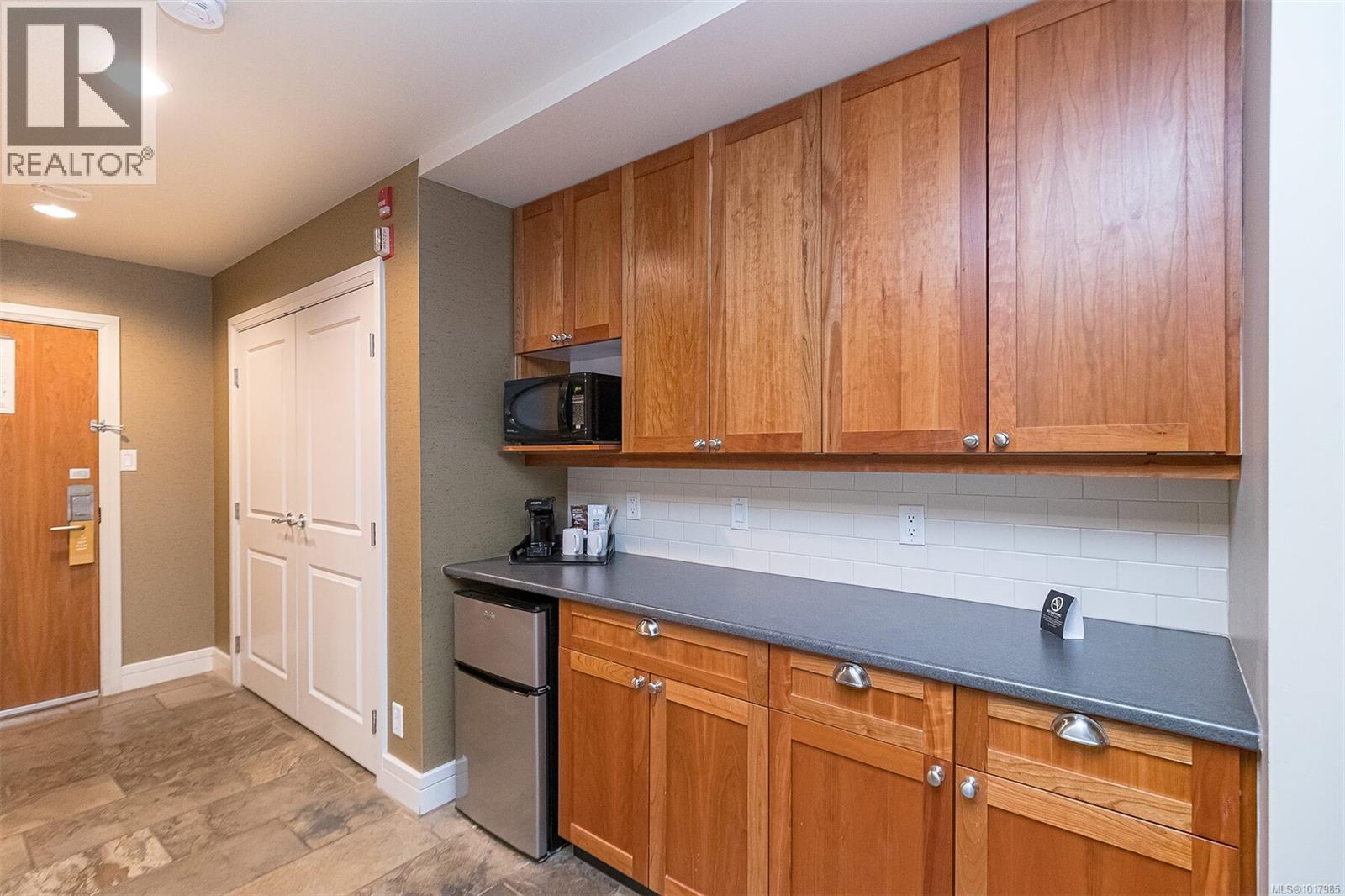 113/115 D 1376 Lynburne Pl, Langford, British Columbia V9B 6S1 - Photo 14 - 1017985