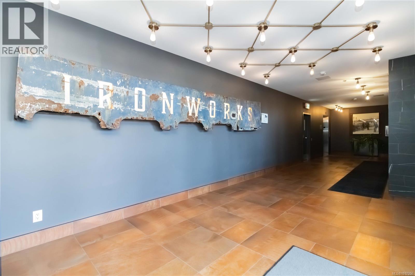 522 515 Chatham St, Victoria, British Columbia  V8T 0C8 - Photo 4 - 1017356