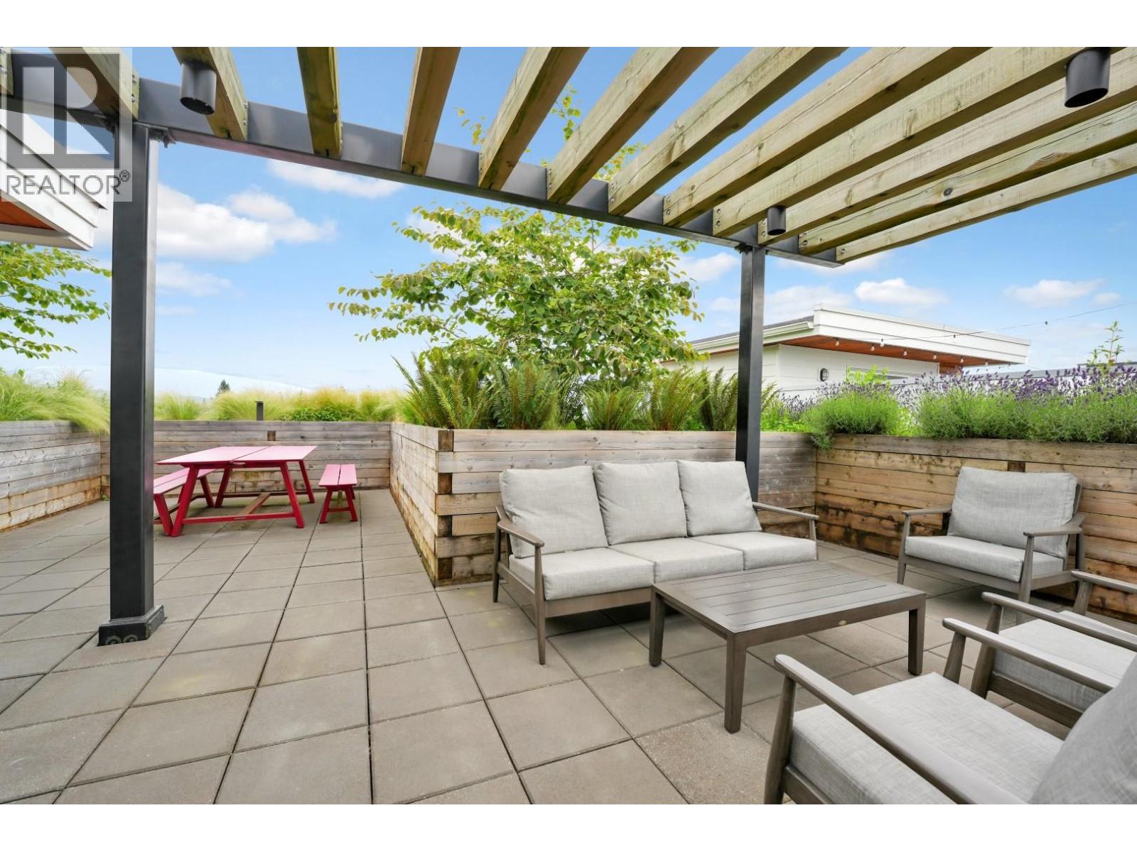 311 707 Como Lake Avenue, Coquitlam, British Columbia  V3J 0J5 - Photo 32 - R3060479