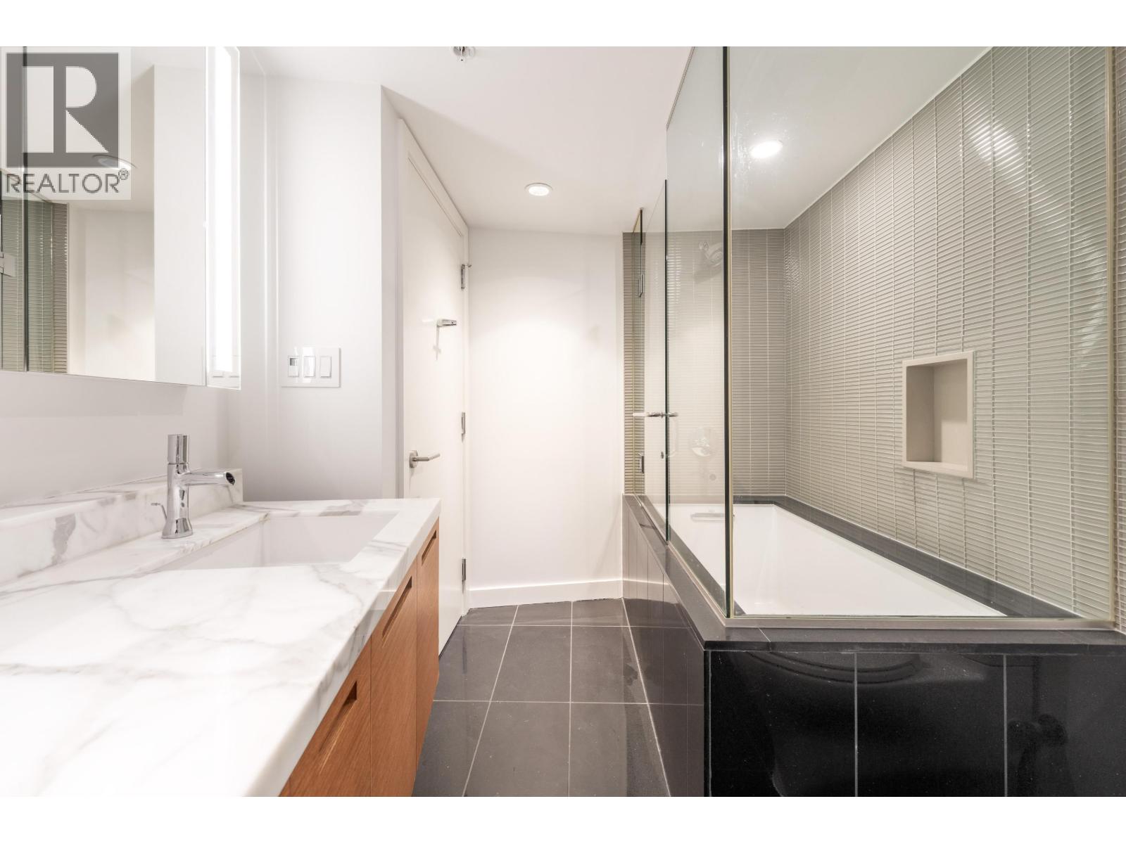 2006 777 Richards Street, Vancouver, British Columbia  V6B 0M6 - Photo 19 - R3060480
