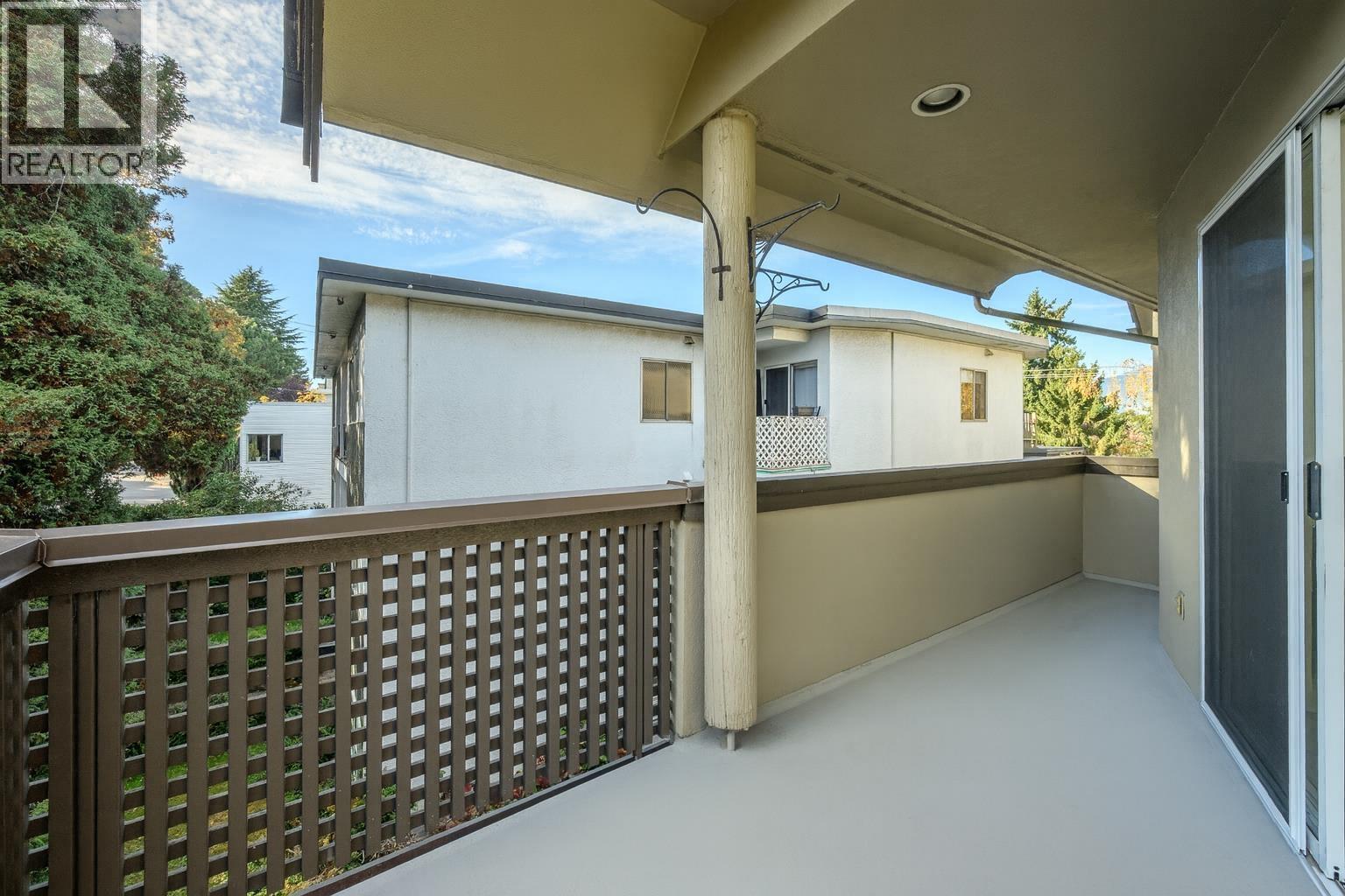 307 1963 W 3rd Avenue, Vancouver, British Columbia  V6J 1L2 - Photo 17 - R3060490