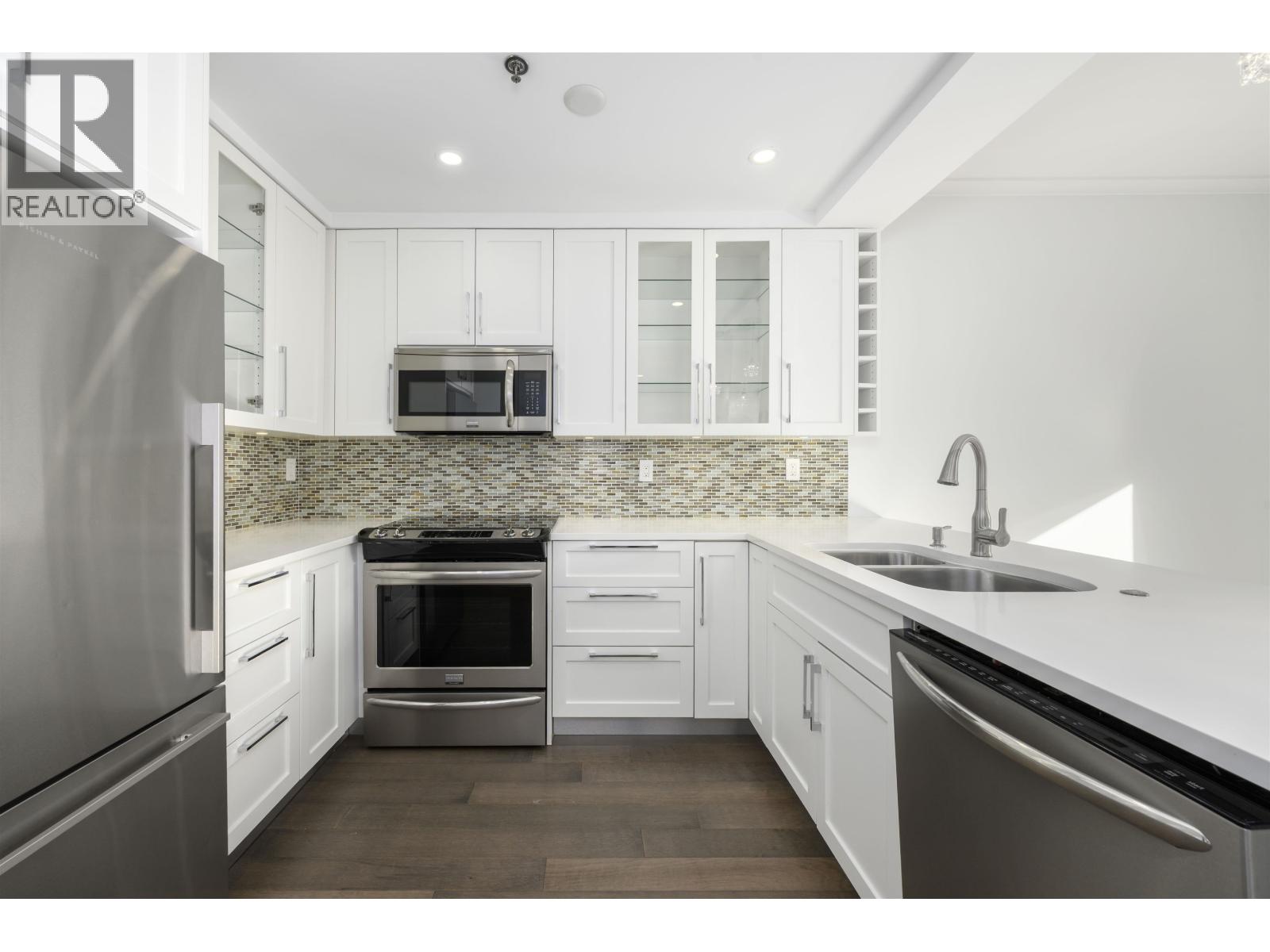 307 1963 W 3rd Avenue, Vancouver, British Columbia  V6J 1L2 - Photo 6 - R3060490