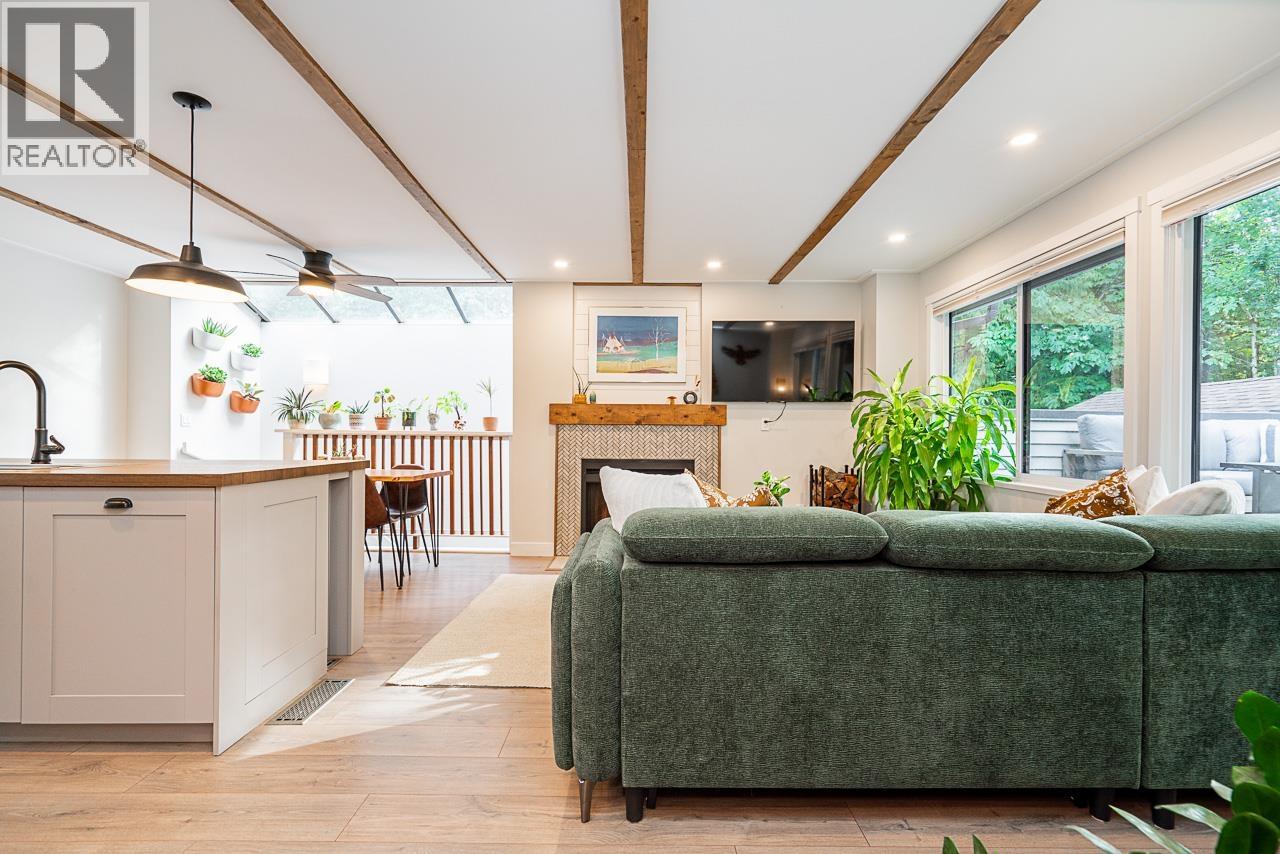 8588 Wilderness Court, Burnaby, British Columbia  V5A 4B2 - Photo 18 - R3060513