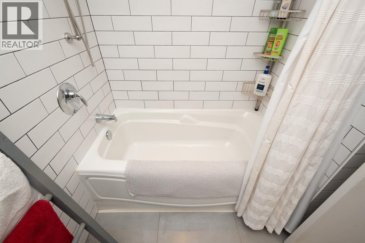 308 683 W Victoria Park, North Vancouver, British Columbia  V7M 0A2 - Photo 28 - R3060521