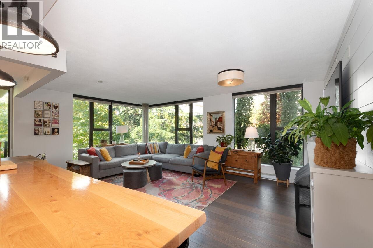 308 683 W Victoria Park, North Vancouver, British Columbia  V7M 0A2 - Photo 3 - R3060521