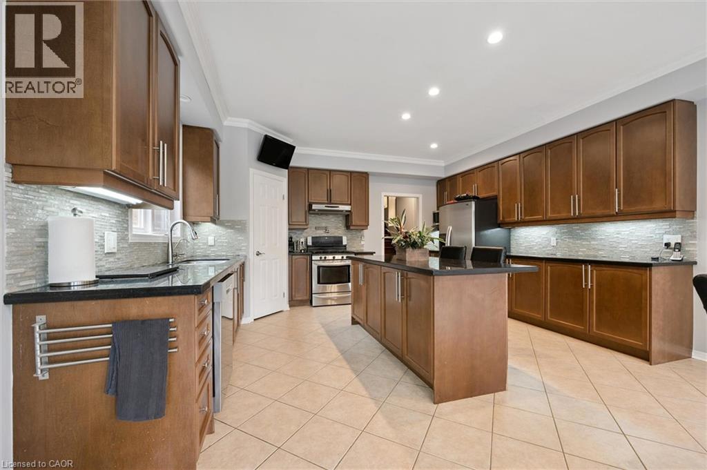 305 Pine Valley Drive, Kitchener, Ontario  N2P 2V5 - Photo 16 - 40780509