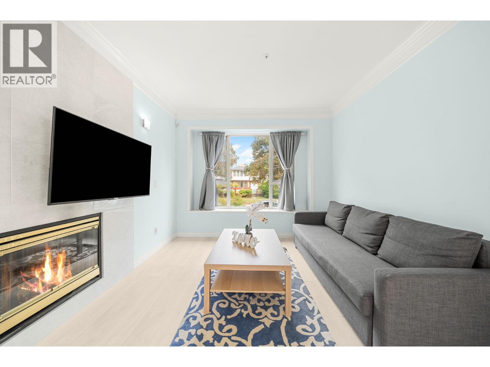 5657 Kerr Street, Vancouver, British Columbia  V5R 4B5 - Photo 3 - R3060503