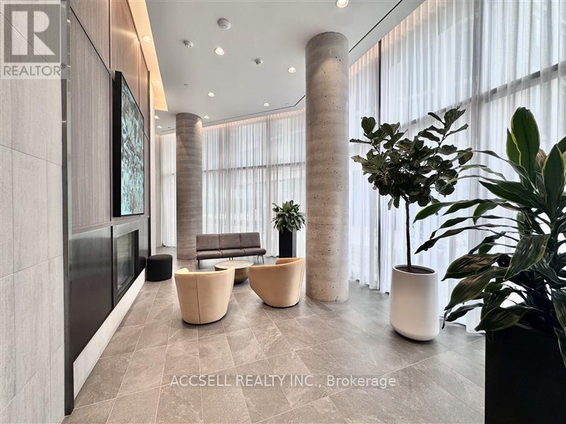 N506 - 30 Bent Tree Drive, Vaughan, Ontario  L4K 0M2 - Photo 2 - N12472967