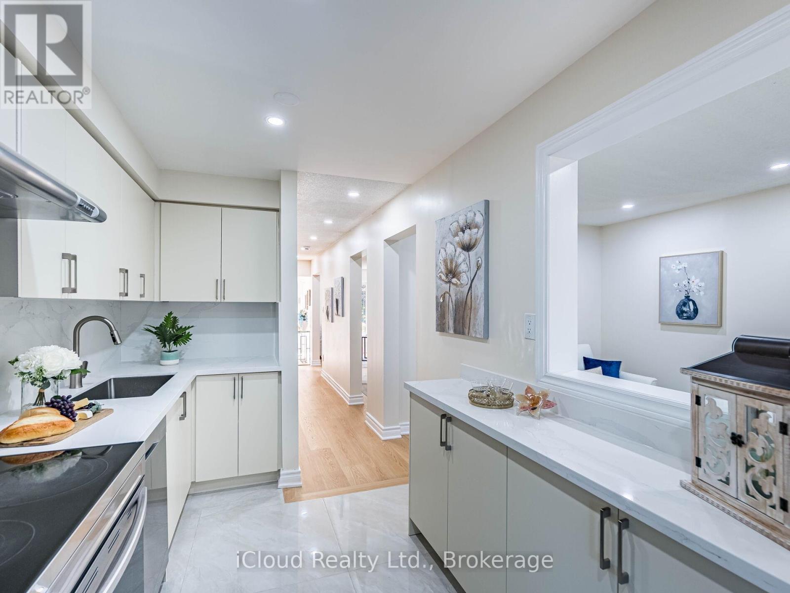 5238 Alicante Street, Mississauga, Ontario  L5V 1S9 - Photo 20 - W12397443