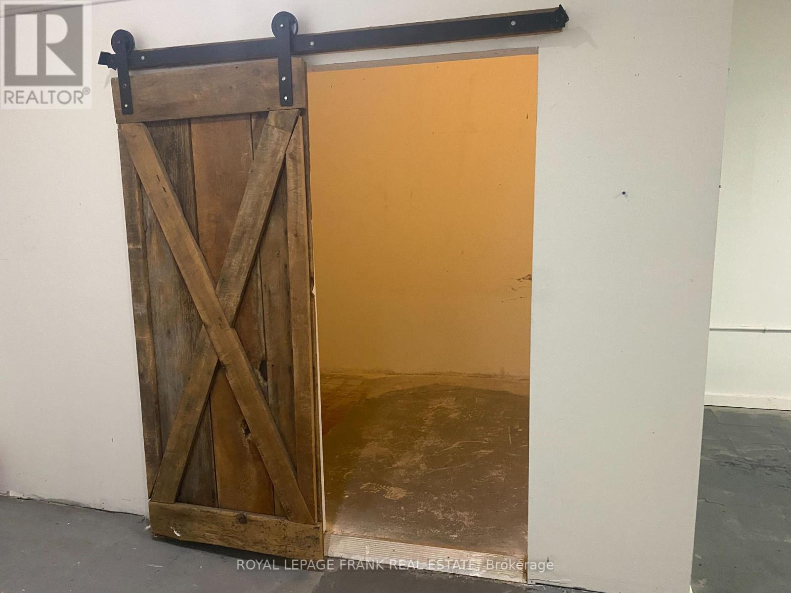 114 Dundas Street W, Whitby, Ontario L1N 2H7 - Photo 6 - E12255568