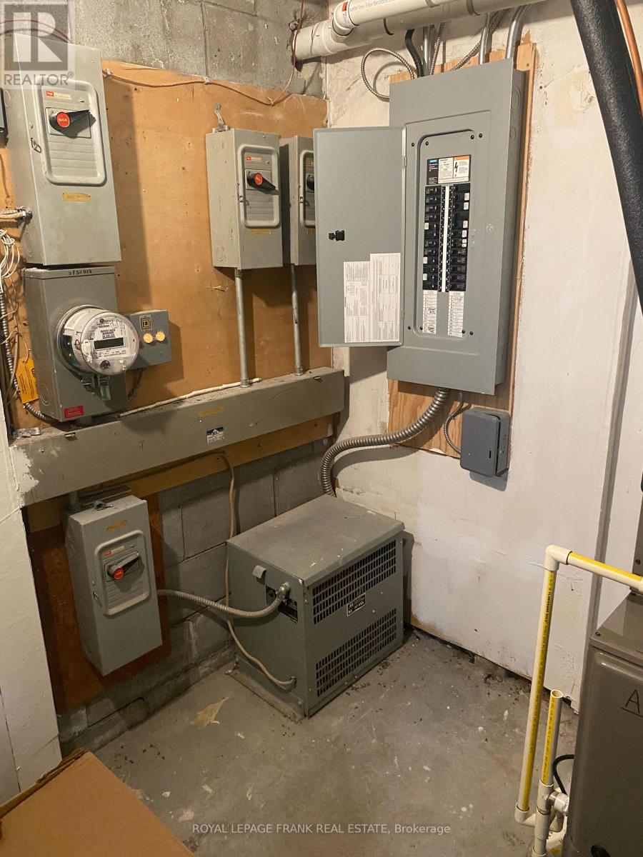 114 Dundas Street W, Whitby, Ontario L1N 2H7 - Photo 15 - E12255568