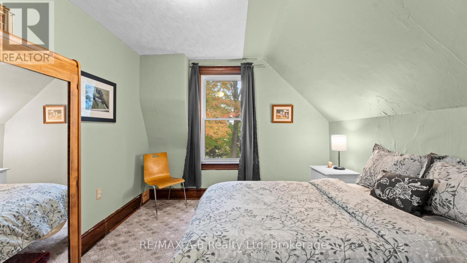 24189 Wellburn Road, Thames Centre, Ontario  N4X 1C6 - Photo 20 - X12474344