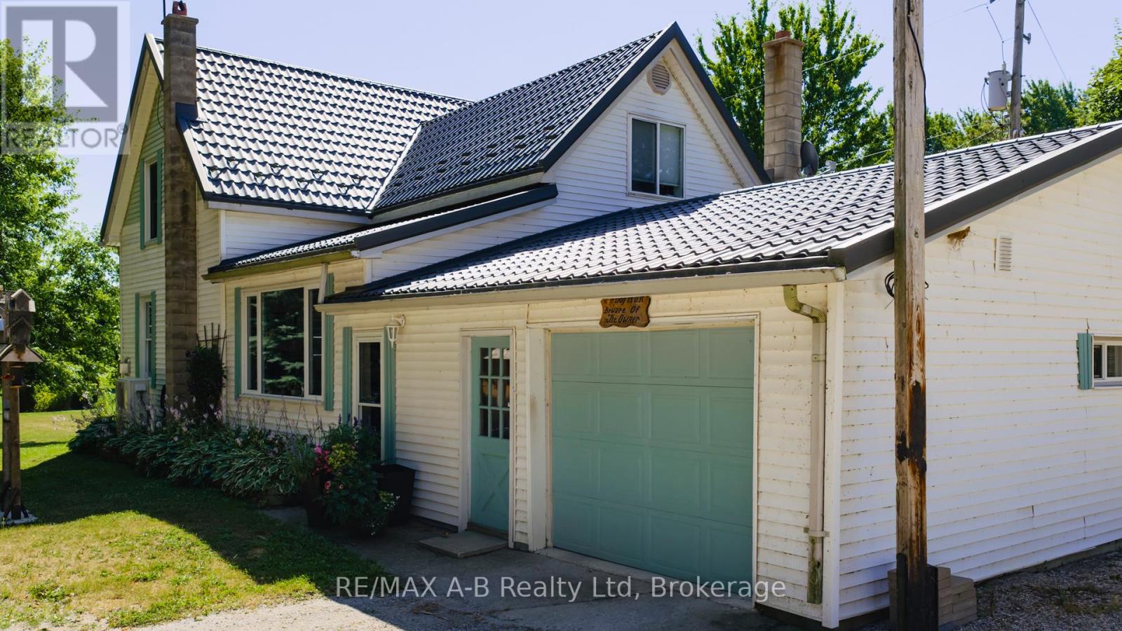 24189 Wellburn Road, Thames Centre, Ontario  N4X 1C6 - Photo 3 - X12474344