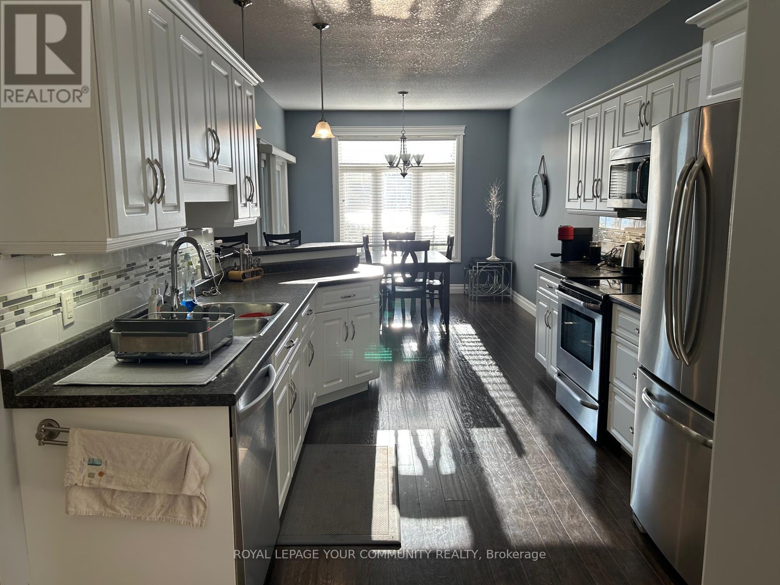 541 Stornoway, Huron-Kinloss, Ontario  N2Z 0A4 - Photo 10 - X12474047