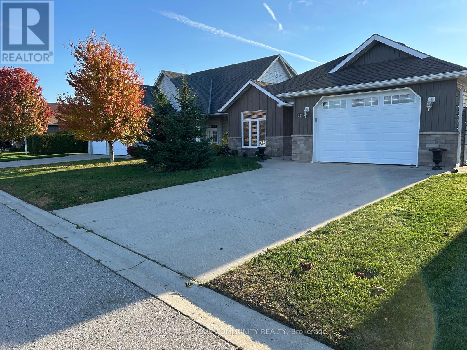 541 Stornoway, Huron-Kinloss, Ontario  N2Z 0A4 - Photo 3 - X12474047