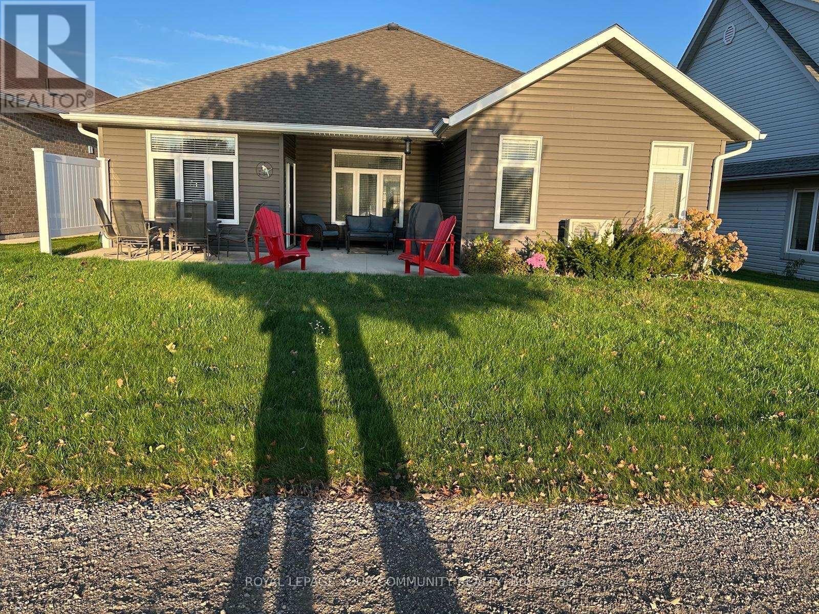 541 Stornoway, Huron-Kinloss, Ontario  N2Z 0A4 - Photo 25 - X12474047